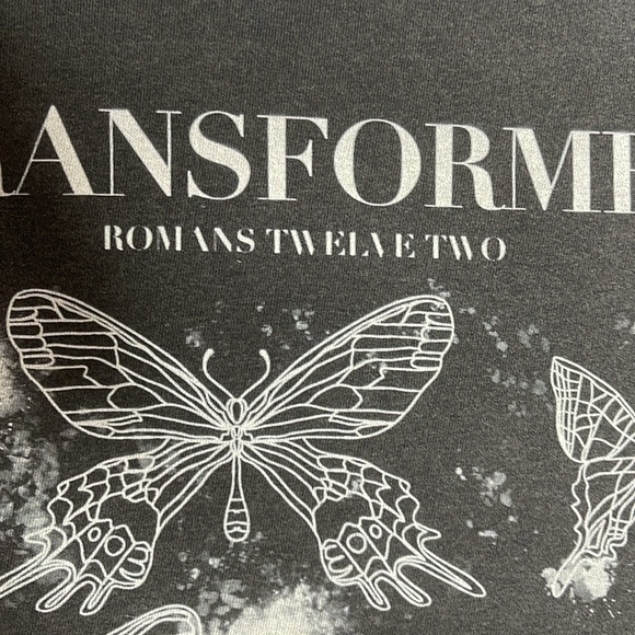 XL Gray ‘TRANSFORMED Romans 12:2’ with butterflies-NWT - Picture 3 of 7